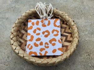 Gift Tags - burnt-ochre-leo