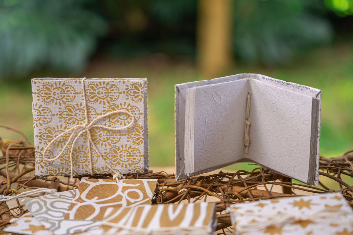 Handcrafted luxury crackers